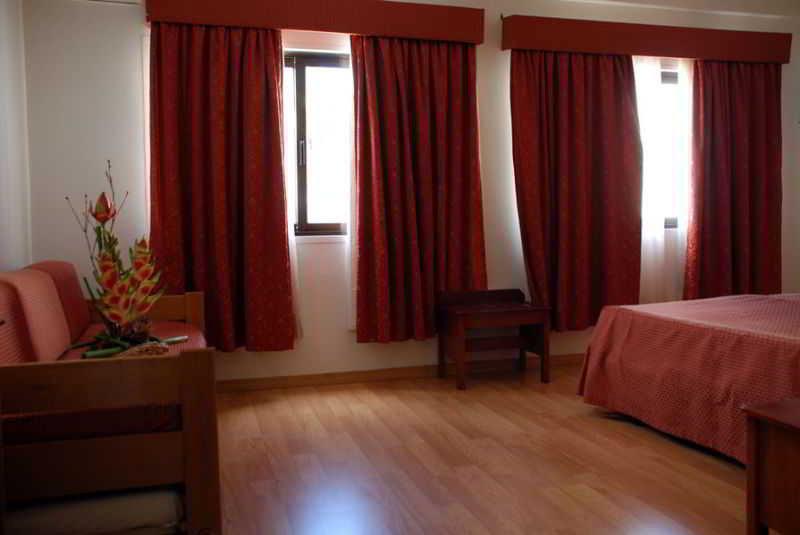 Hotel Anjos ลิสบอน ภายนอก รูปภาพ